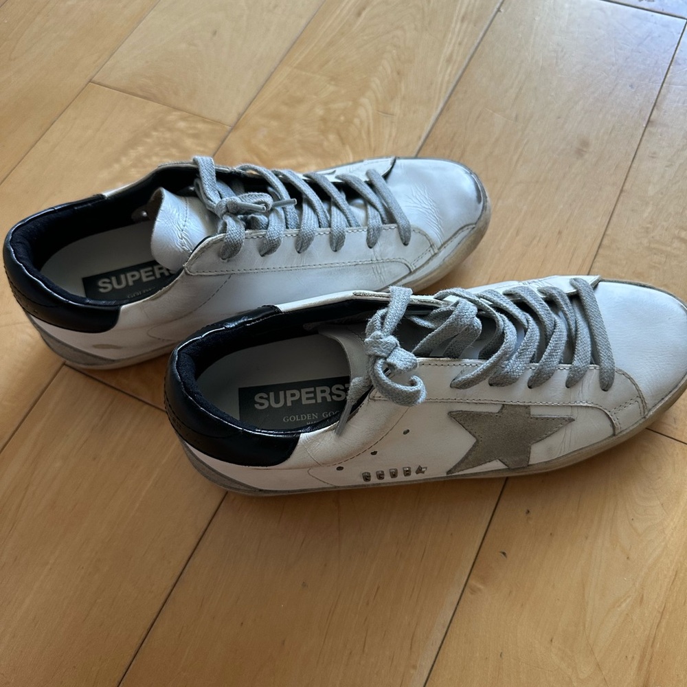 Golden Goose Superstar Women’s Sneaker, Size 8